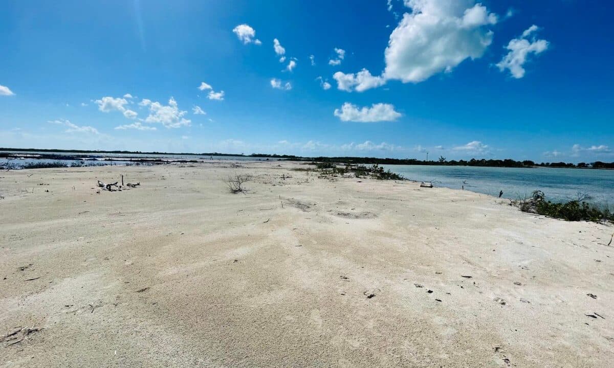 Beach Front Subdivision at Secret Beach 99k