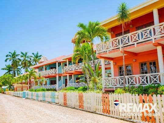 C9261 – Ground Floor Waterfront Condo – Sunset Point Placencia, Belize