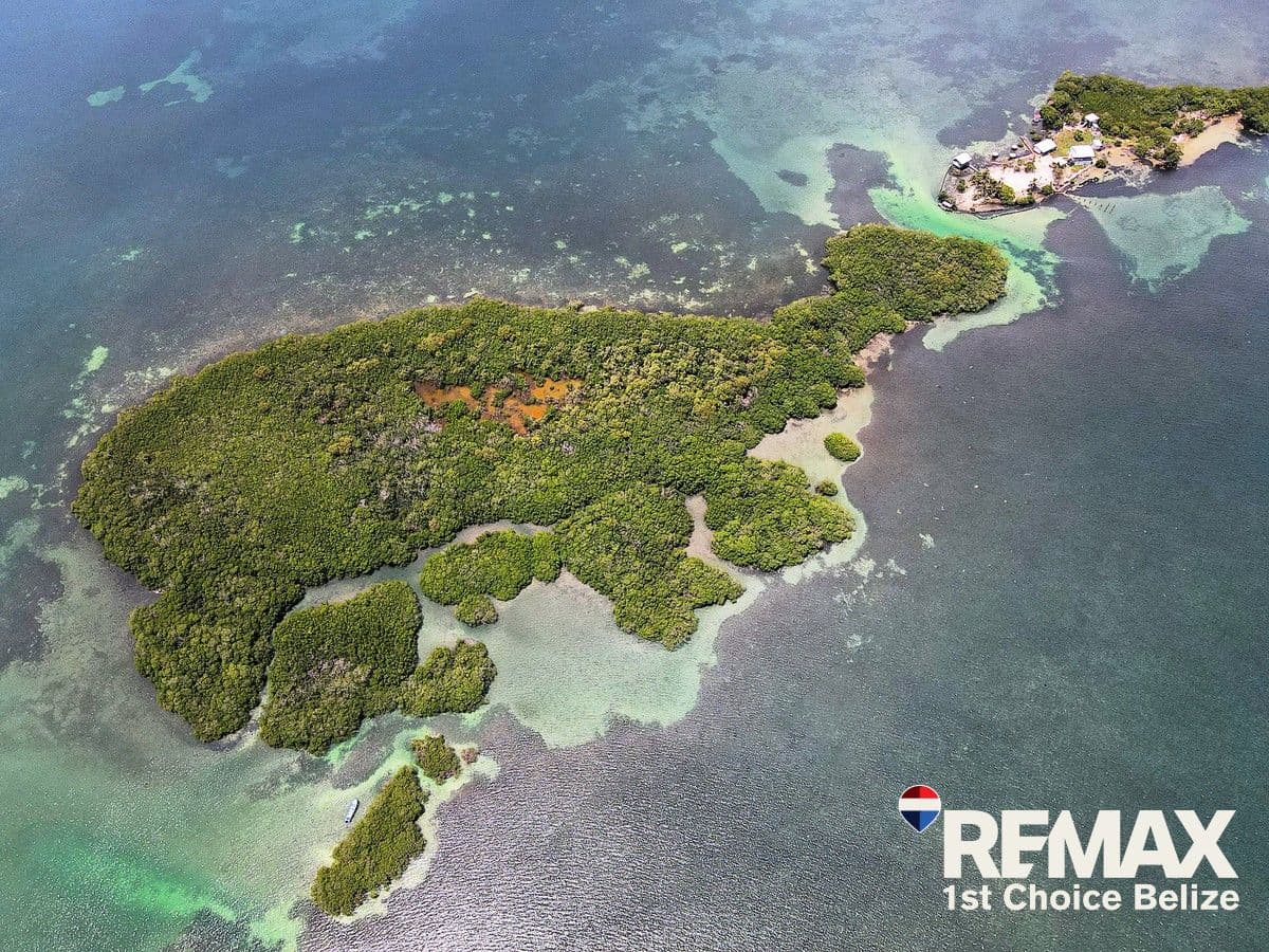 HL - I3399 - 19.81 Acre Private Island Resort Site