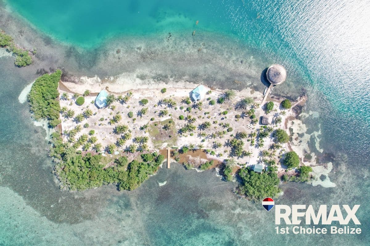 Paradise Caye - Includes a Waterfront Property on Mainland