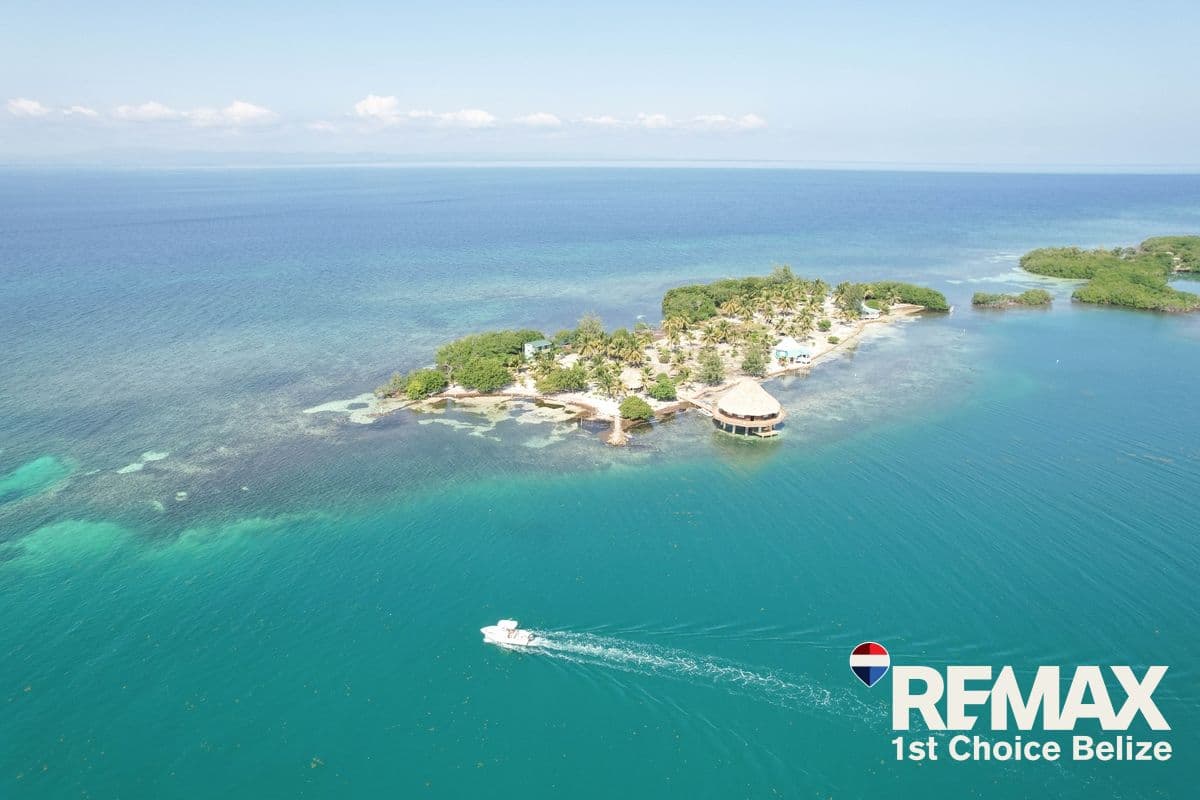 Proper Paradise on Paradise Caye