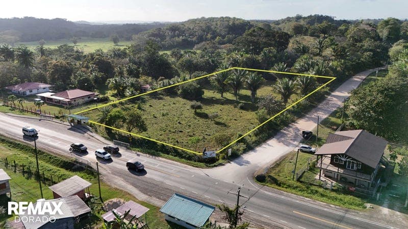 Corner lot on the George Price Highway, entering Teakettle Village from Belmopan, Teakettle Village, Cayo District, Teakettle Village, Cayo District