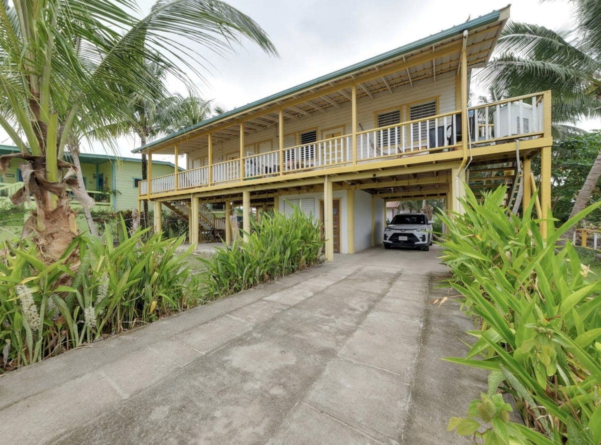 Placencia, Placencia, Stann Creek District