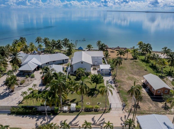 Mermaids Lookout, 431 Bayshore Drive, Ranchito, Corozal District