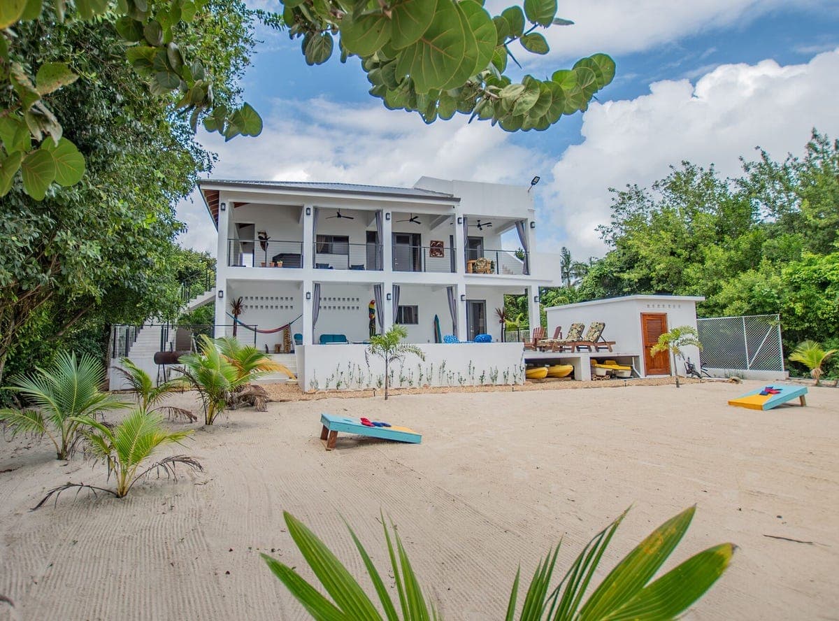 121 Placenica, Placencia, Stann Creek District 1010