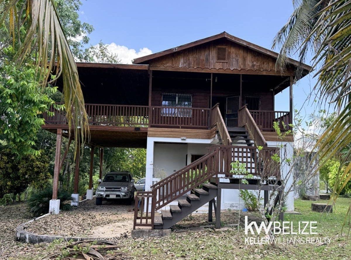 #Hilltop Homestead in Unitedville Belize, Unitedville, Cayo District